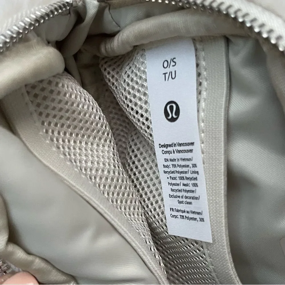 LULULEMON‎ Woman's Bag  Everywhere Belt Bag Plush Fleece